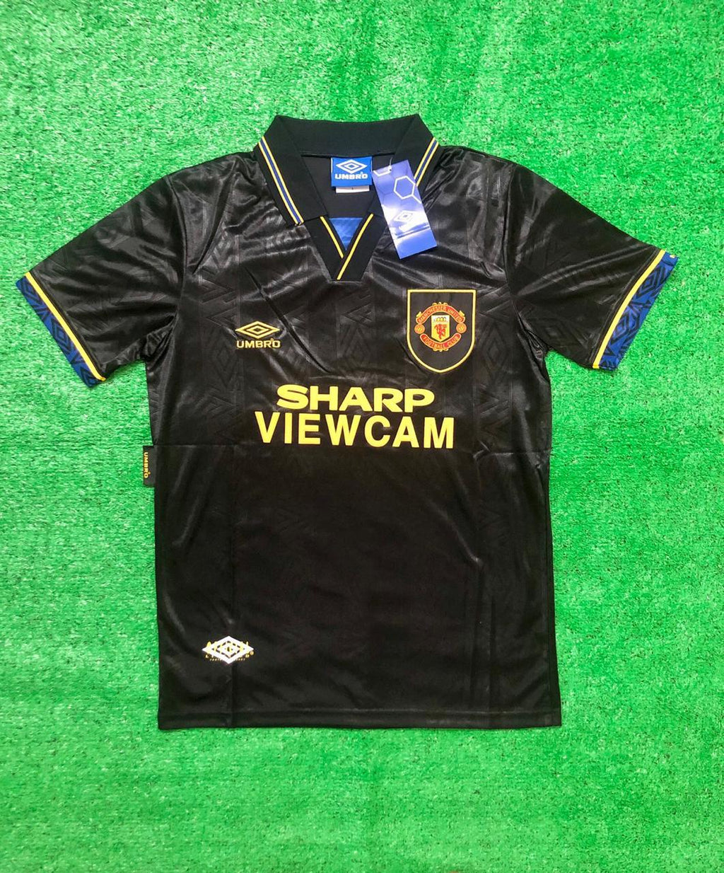 1993-95 Cantona 7 - Manchester United Away Retro