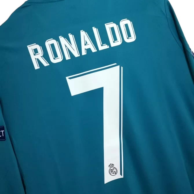 Ronaldo 7 - 2017/18 Merengues Third Fullsleeves Jersey - Retro