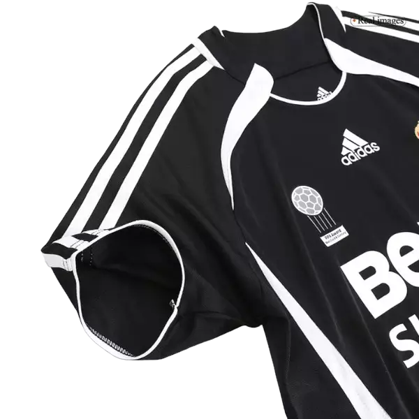 Ronaldo 9 - 2006/07 Merengues Away Jersey - Retro