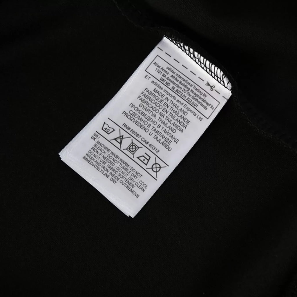 Manchester United Black (Red Design in Front) Anthem Jacket - 2025/26