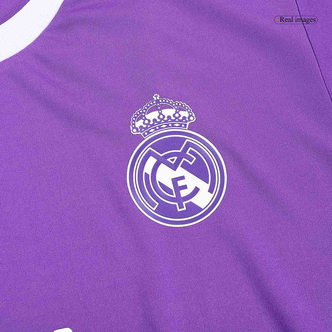 Kroos 8 - 2016/17 Merengues Away Fullsleeves Jersey - Retro