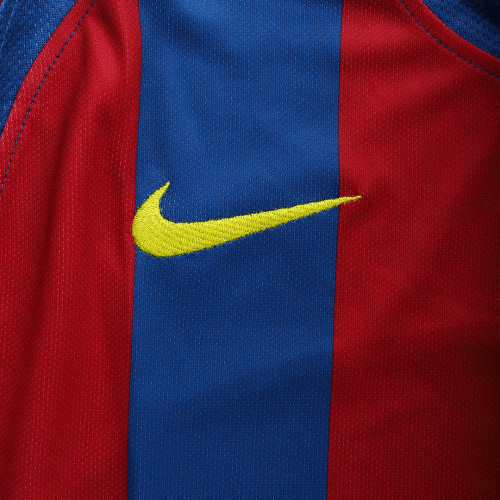 2005/06 - FCB Home Retro Jersey