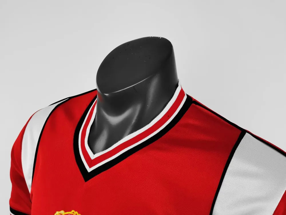 1984/85 Manchester United Home Jersey - Retro