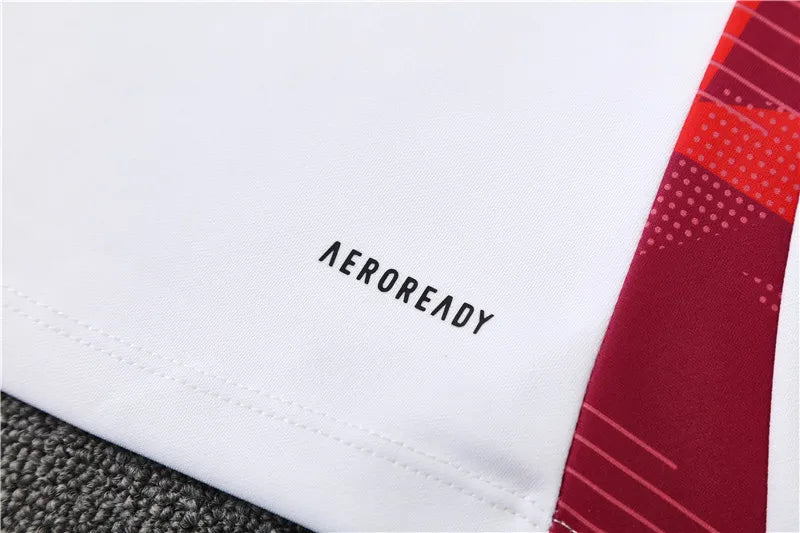 Manchester United White Tracksuit 2025/26