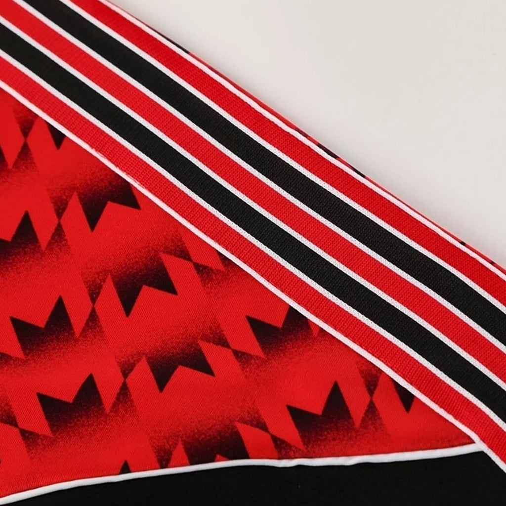 Manchester United Black (Red Design in Front) Anthem Jacket - 2025/26
