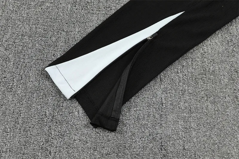 Chelsea Black Training Tracksuit 2025/26