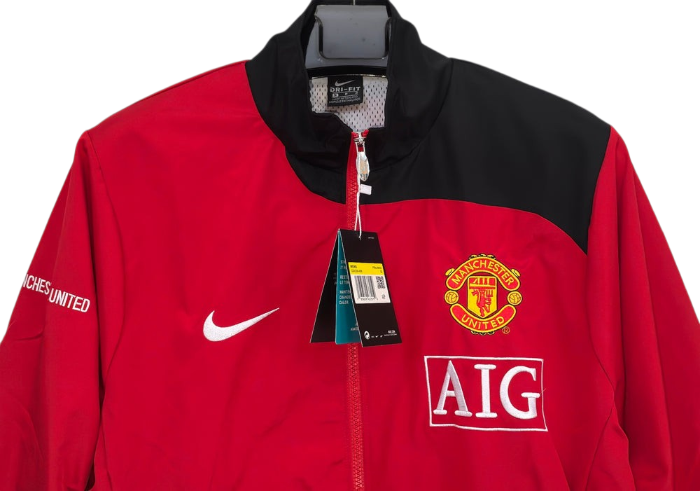 Manchester United Red 2007 retro Windbreaker Jacket 2026