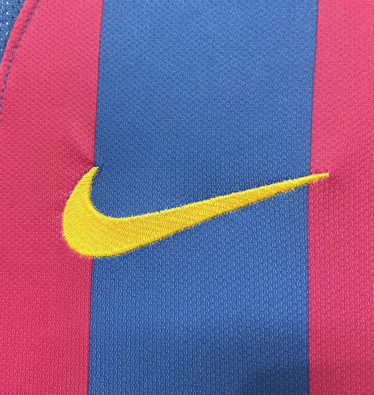 2005/06 - FCB Home Fullsleeves Retro Jersey