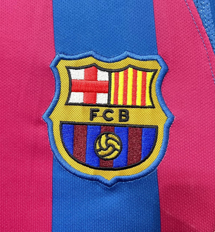 2005/06 - FCB Home Fullsleeves Retro Jersey