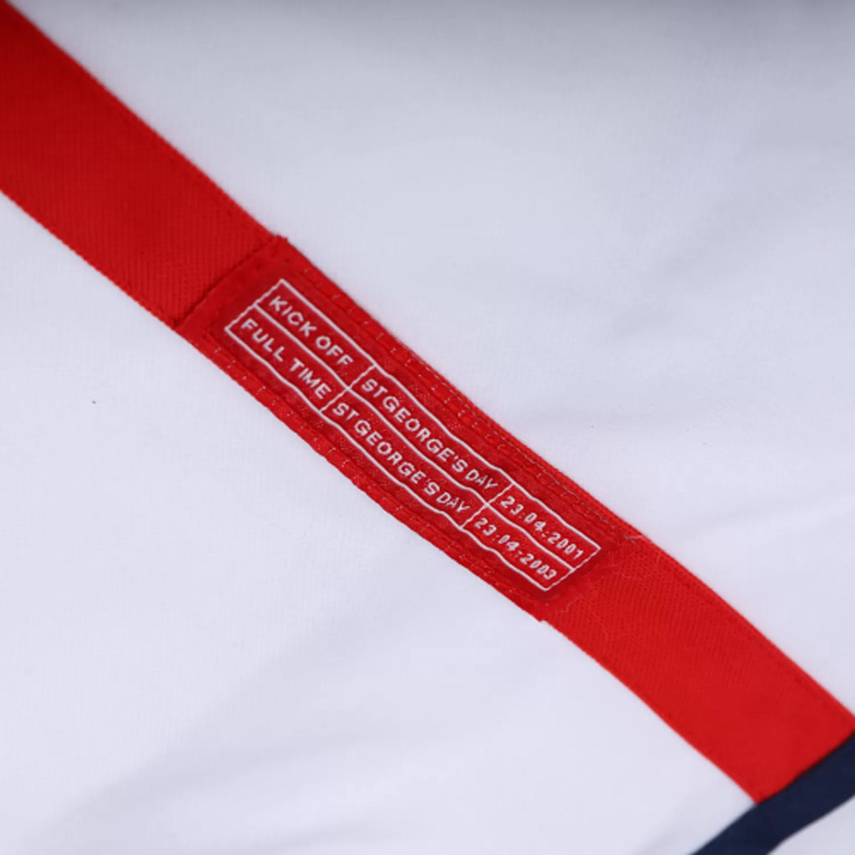 2001/02 England Home Jersey - Retro
