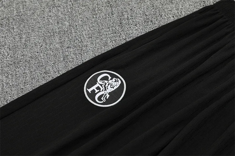 Chelsea Black Training Tracksuit 2025/26